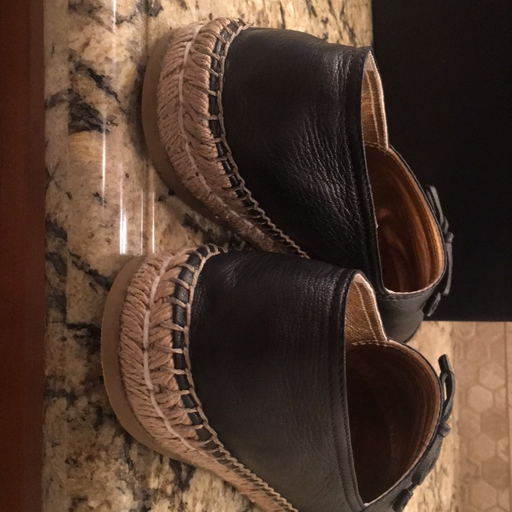 Prada ladies espadrilles size 391/2 black leather - Picture 6 of 8